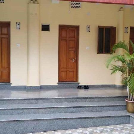 Nest Guest House Bhubaneswar Esterno foto